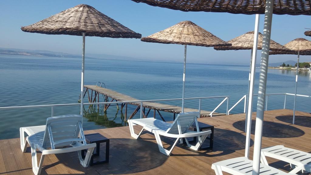 Flora Hotel Burhanli 외부 사진