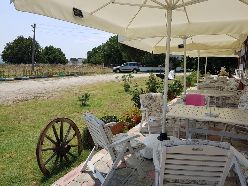 Flora Hotel Burhanli 외부 사진