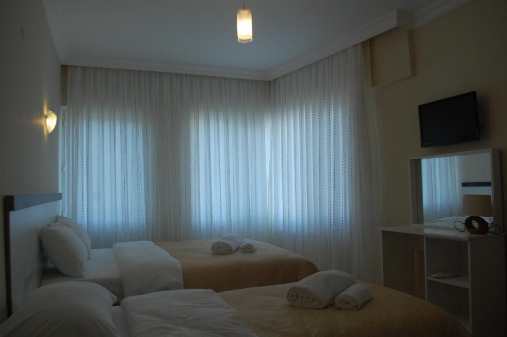 Flora Hotel Burhanli 외부 사진